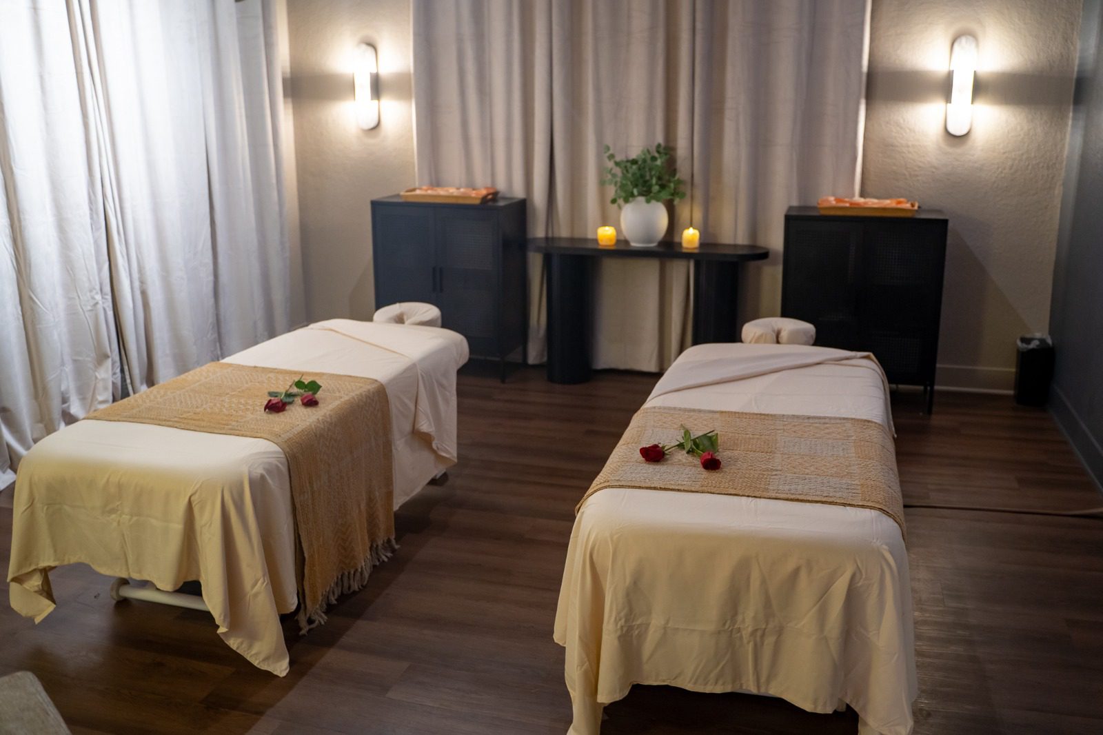 Choose Zen'd Out Massage Spa for Couples Massage in Denver